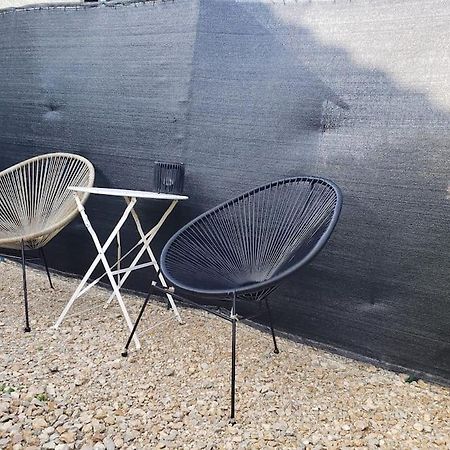 Bulles Etoilees Appartement Avec Jacuzzi Prive Montrevel-en-Bresse Dış mekan fotoğraf