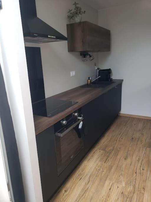 Bulles Etoilees Appartement Avec Jacuzzi Prive Montrevel-en-Bresse Dış mekan fotoğraf